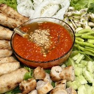 ธนพรแหนมเนือง ธนพรแหนมเนือง
