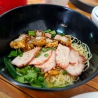 ริว บะหมี่เกี๊ยวกุ้งโคราช ถนนมิตรภาพ