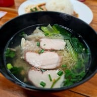 ริว บะหมี่เกี๊ยวกุ้งโคราช ถนนมิตรภาพ