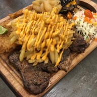 สเต็กลุงหยิกบางแสน ซอยจรินทร์