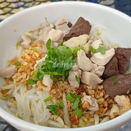 เตี๋ยวไก่บ้านกอไผ่