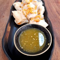 เมนูของร้าน กวงลูกชิ้นปลา หนึ่งในชะอำ ชะอำ