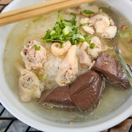 เตี๋ยวไก่บ้านกอไผ่