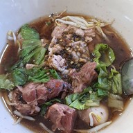 เมนูของร้าน ก๋วยเตี๋ยวหมูตุ๋นนายเป็ด