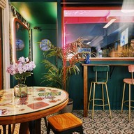 Mei Li Henry พระรามเก้า 49