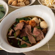 โกอู๋ก๋วยเตี๋ยวเรือ ท่าม่วง