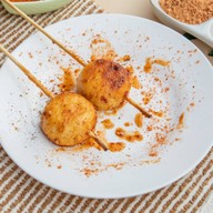 เปี่ยมสุขหม่าล่า