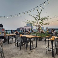View & Grill Rooftop Bar-B-Q รามคำแหง 49