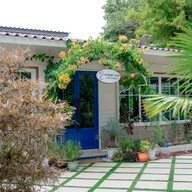 หน้าร้าน Orange Tree Cafe & Bistro