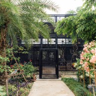 บรรยากาศ Orange Tree Cafe & Bistro