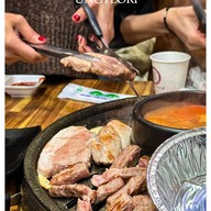 เมนูของร้าน 홍대 엉터리생고기 ฮงแด