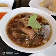 เมนูของร้าน Waraporn Salapao ปั๊มปตท. ท่ายาง