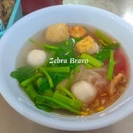 เมนูของร้าน เจ๊โหนก ก๋วยเตี๋ยวลูกชิ้นแคะ (พระราม 2) พระราม 2