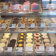 Daddy Dough Cafe ปตท. (ตรงข้ามม. หอการค้าไทย)