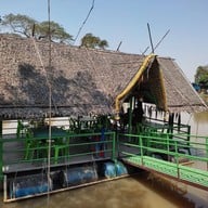 บรรยากาศ ครัวคุ้งน้ำ
