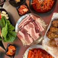 Geonbae คอมเบ ร้านอาหารเกาหลี