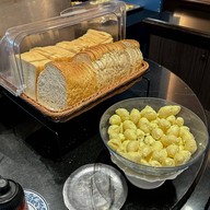 โรงแรมกรุงศรีริเวอร์