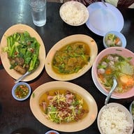 ข้าวต้มกุ๊กฉิม(ต้นตำหรับตีนไก่พะโล้)