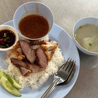 หมูย่างปากวน