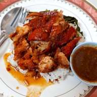 เมนูของร้าน ฮิ้น ข้าวหมูแดงข้าวหน้าเป็ด นครปฐม