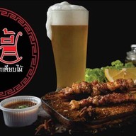 ร้านเก้าอี้ หม่าล่าเสียบไม้ สไตล์ฟิวชั่น -