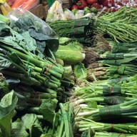 กาดก้อมผักสด (กาดประตูก้อม) _