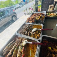 ข้าวแกงคนคอน -