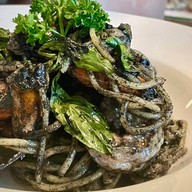 Vine Home Made Pizza