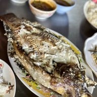 เมนูของร้าน เจ้แดงหมูจุ่ม ลาดหญ้า หน้าธนาคารไทยพาณิชย์ ลาดหญ้า