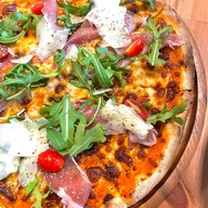 Vine Home Made Pizza