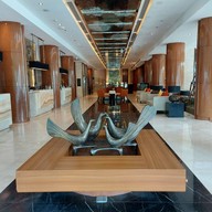 โรงแรมรอยัลปริ๊นเซสหลานหลวง