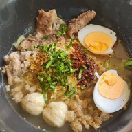 ก๋วยเตี๋ยวสุโขทัยบ้านสวน