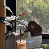 APRIL HOUSE สาขา 1