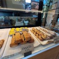 APRIL HOUSE สาขา 1