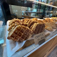 APRIL HOUSE สาขา 1