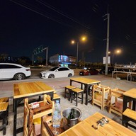 ร้านเก้าอี้ หม่าล่าเสียบไม้ สไตล์ฟิวชั่น -