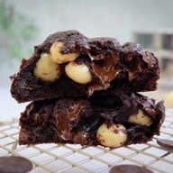 Lollipops The Baking Room x Elan