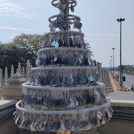 บรรยากาศ พระบรมราชานุสาวรีย์ รัชกาลที่ 1