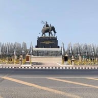 บรรยากาศ พระบรมราชานุสาวรีย์ รัชกาลที่ 1