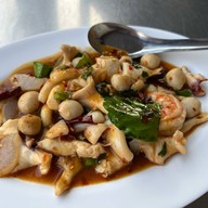 เมนูของร้าน เจ๊ดาปลาลวก