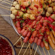 ลูกชิ้นทอดข้างบ้าน