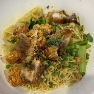 เมนูของร้าน ช.บะหมี่เกี๊ยว ข้าวหมูแดง หมูกรอบ(สวนสยาม) รามอินทรา