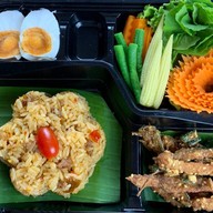 ร้านแม่บังอร ตลาดสดธนบุรี