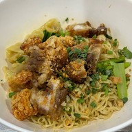 เมนูของร้าน ช.บะหมี่เกี๊ยว ข้าวหมูแดง หมูกรอบ(สวนสยาม) รามอินทรา