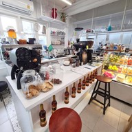 Curator sukhumvit24