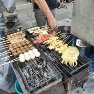 ชาลีชอบปิ้ง