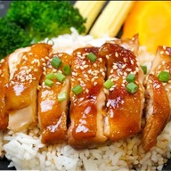 สุดฟิน ข้าวขาหมู  บะหมี่ขาหมู   บางวัว ซอย 8 บางวัว