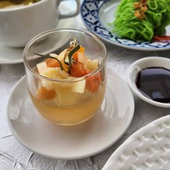 เมนูของร้าน White Lotus Restaurant หัวหิน