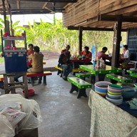 หนึ่งหก ก๋วยเตี๋ยวหมู,เนื้อ,ไก่,ก๋วยจั๊บญวน,ส้มตำ