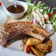 Simply V Dine & Wine Restaurant Minburi